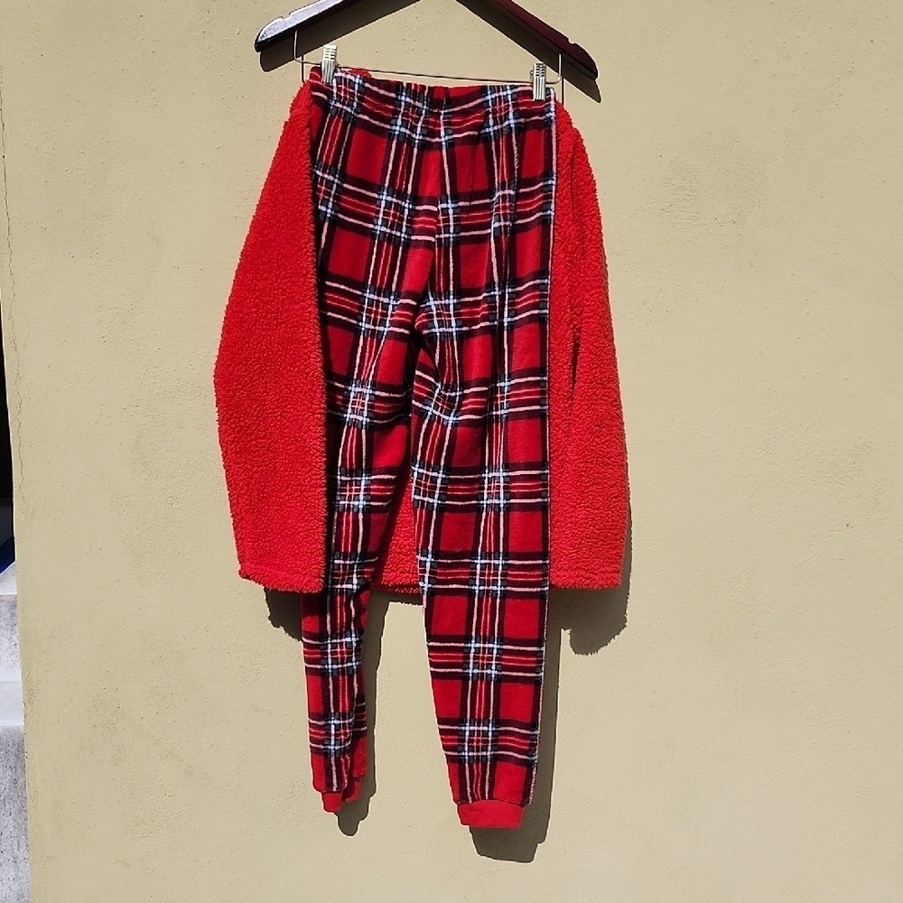 Disney Christmas Red Fleece Pajama Set for Women - Picture 7 of 8